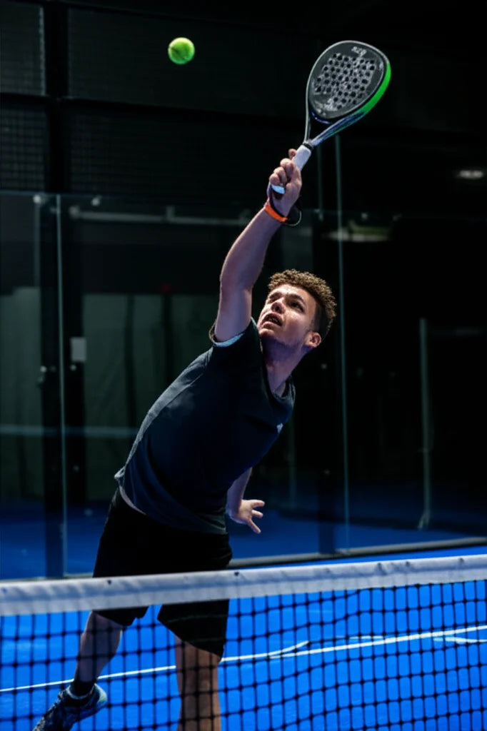 Bandeja bij padel: wanneer speel je hem en wat gaat vaak mis?