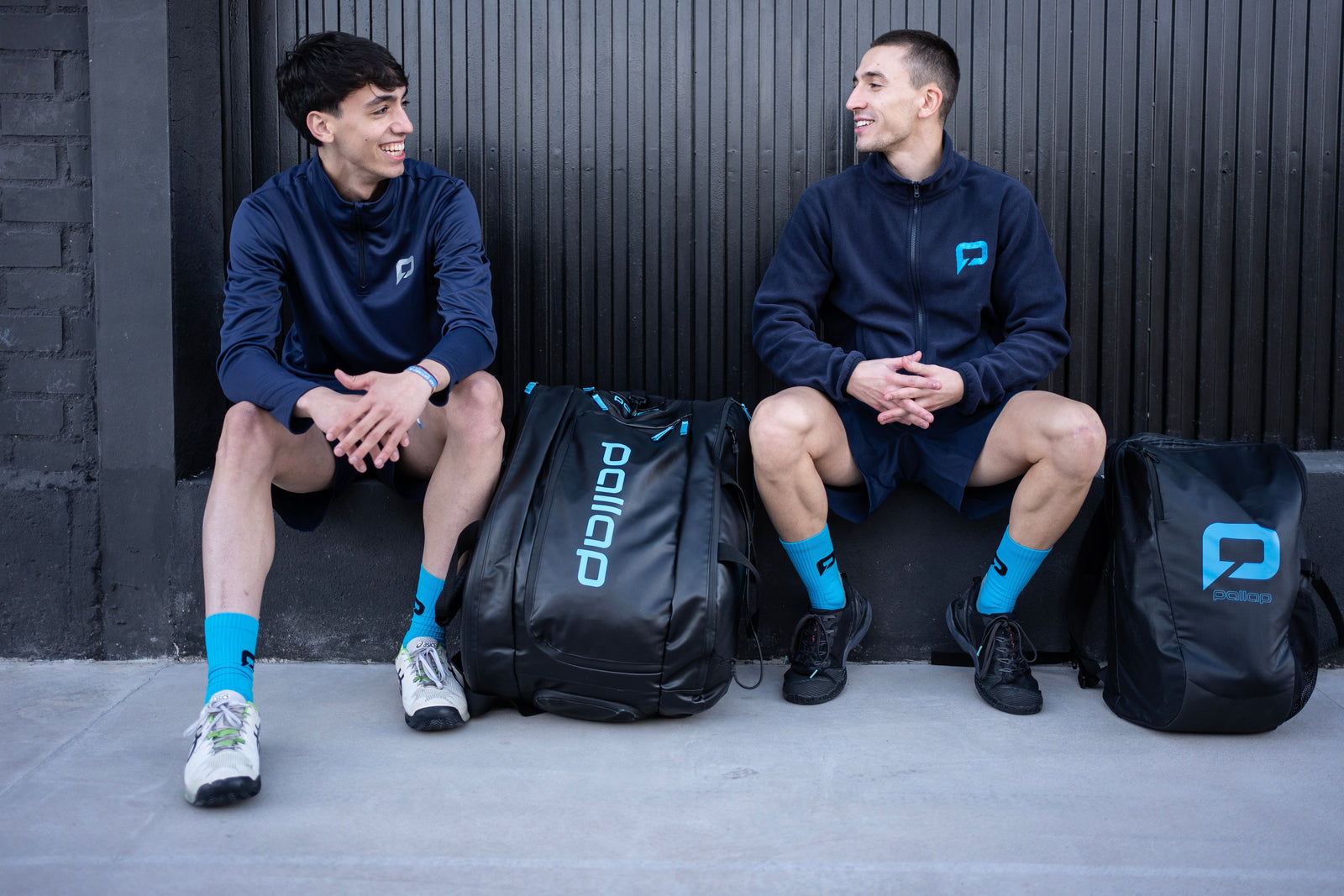 Padel elleboog en racketkeuze: waar let je op zonder medische claims?